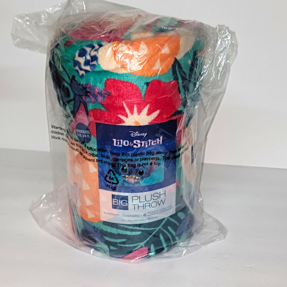 Disney Lilo & Stitch Plush Oversized Throw Blanket 5 ft x 6 ft